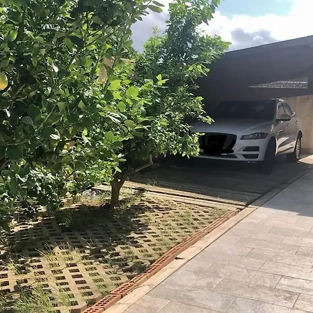 Tatil Evi Comodo En La Playa Con Gran Patio Exterior Cerca Del Met Y Campo De Golf