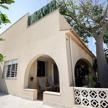 Comodo En La Playa Con Gran Patio Exterior Cerca Del Met Y Campo De Golf